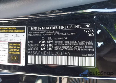 2017 Mercedes-Benz C 300 Luxury/Sport z USA, uszkodzony, nr VIN 55SWF4JB4HU203596